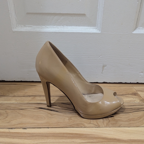 Chic Beige Peep-Toe Heels - Picture 3 of 7